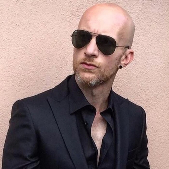 Model Display Ray-Ban Aviator Black Classic RB3025 - Picture 16 of 16